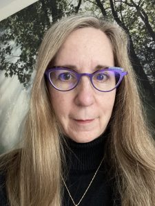 Portrait photo of Dr Julia Puebla Fortier