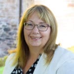 Portrait photo of author Sandra Ireland